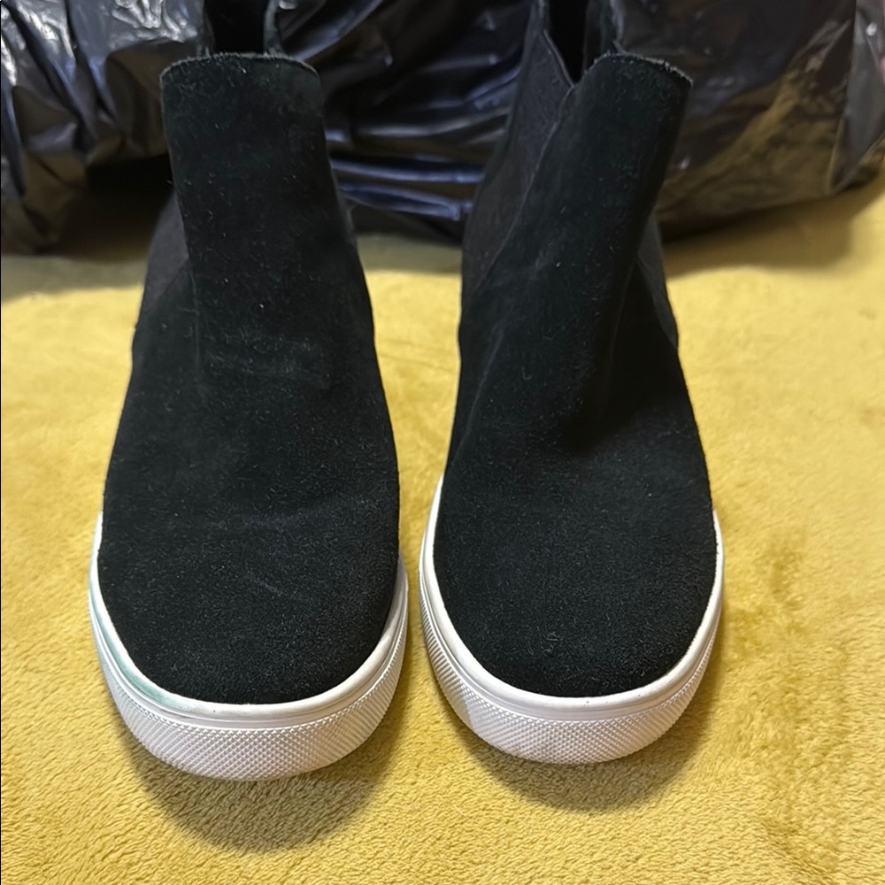 Steve Madden Black Platform Shoes
